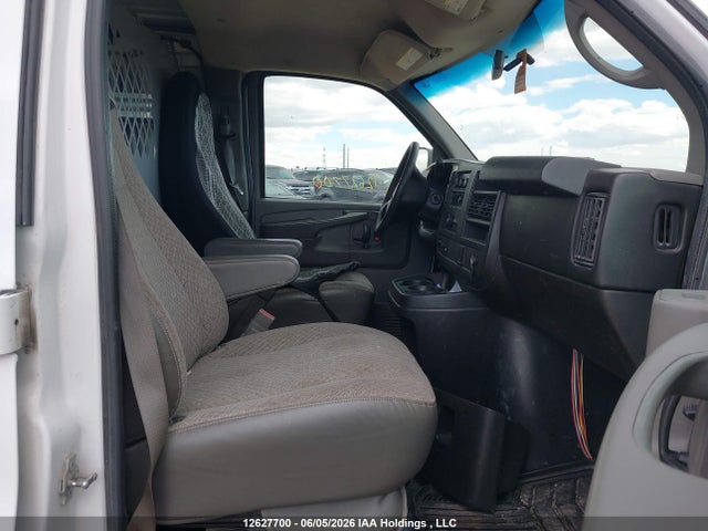 GMC Savana 2500 1wt 2015 1GTW7FCF4F1132948 Image 5