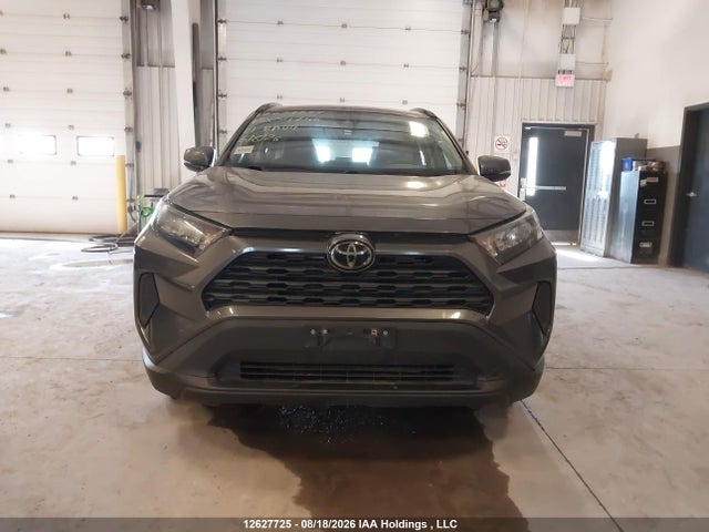 2T3B1RFV7MC204746 Toyota RAV4 LE