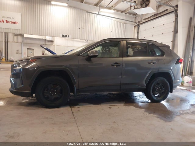 2T3B1RFV7MC204746 Toyota RAV4 LE