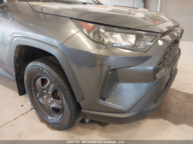 2T3B1RFV7MC204746 Toyota RAV4 LE
