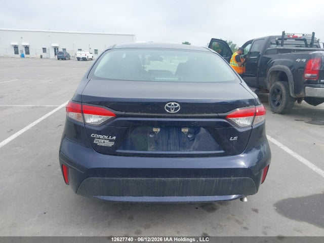 12627740 :رقم المزاد ، 5YFBPMBE1NP350609 vin ، 2022 Toyota Corolla Le/xle مزاد بيع