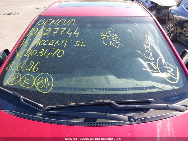 12627744 :رقم المزاد ، KMHCT5AE8FU203470 vin ، 2015 Hyundai Accent Se مزاد بيع