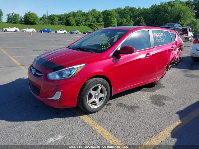12627744 :رقم المزاد ، KMHCT5AE8FU203470 vin ، 2015 Hyundai Accent Se مزاد بيع