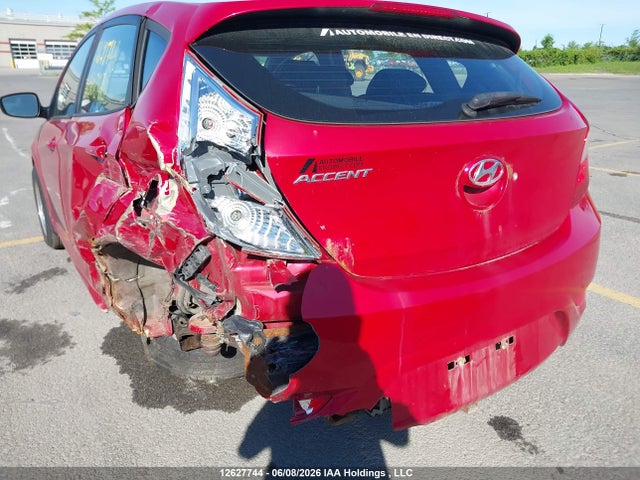 12627744 :رقم المزاد ، KMHCT5AE8FU203470 vin ، 2015 Hyundai Accent Se مزاد بيع