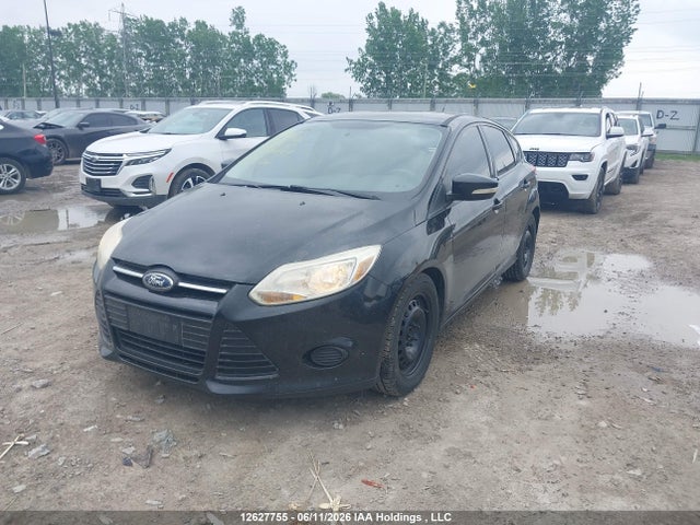 Ford FOCUS SE 2014 1FADP3K28EL331529 Image 2