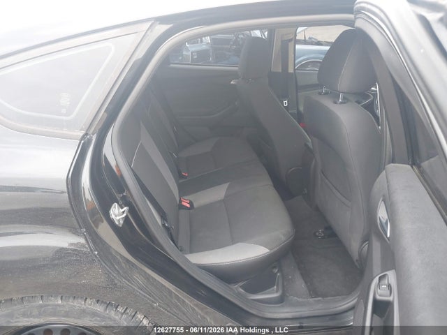 Ford FOCUS SE 2014 1FADP3K28EL331529 Image 8