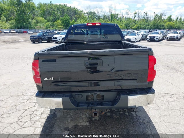 Aukcja sprzedaży 2017 Toyota Tundra Sr5 Plus 5.7l V8, vin: 5TFUY5F18HX662998, numer aukcji: 12627757