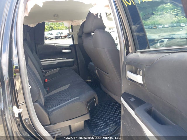 Aukcja sprzedaży 2017 Toyota Tundra Sr5 Plus 5.7l V8, vin: 5TFUY5F18HX662998, numer aukcji: 12627757
