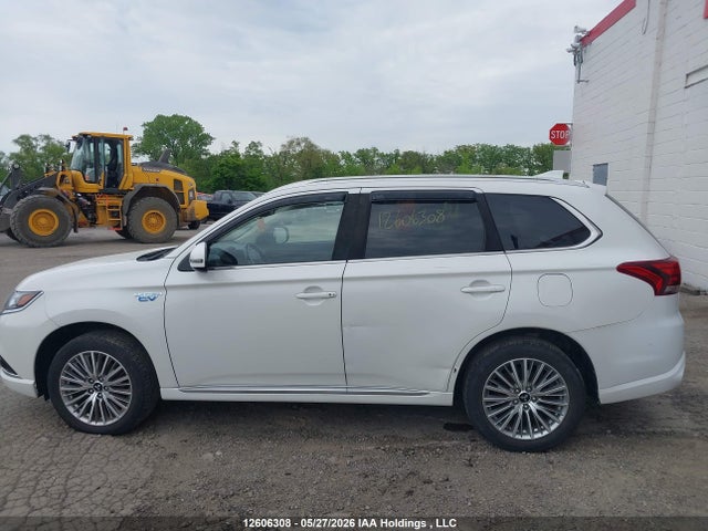 12606308 :رقم المزاد ، JA4J24A53JZ610398 vin ، 2018 Mitsubishi Outlander Phev Gt/se مزاد بيع