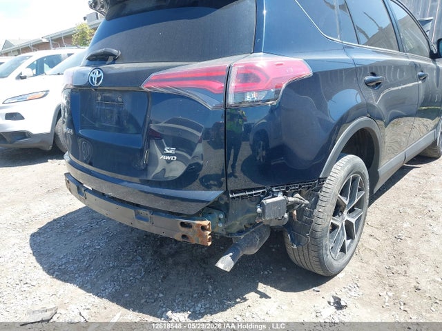 2018 Toyota Rav4 Se მანქანა იყიდება აუქციონზე, vin: 2T3JFREV3JW806407, აუქციონის ნომერი: 12618548