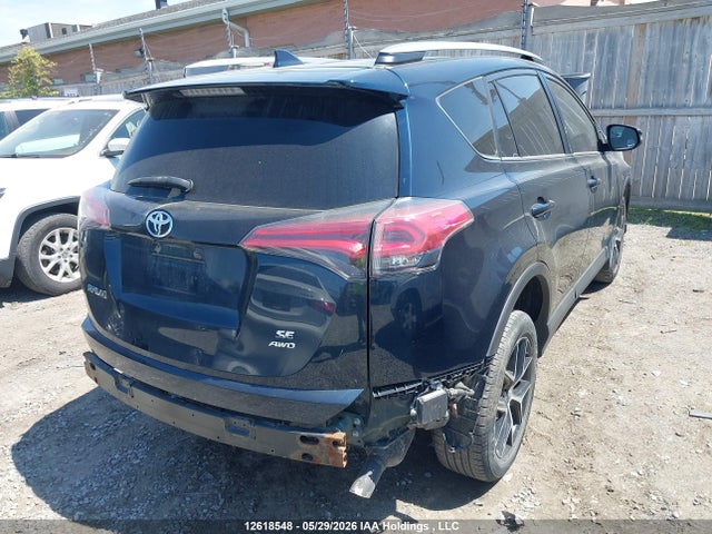 2018 Toyota Rav4 Se მანქანა იყიდება აუქციონზე, vin: 2T3JFREV3JW806407, აუქციონის ნომერი: 12618548