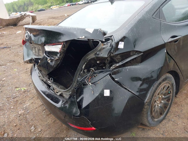 12627788 :رقم المزاد ، KMHDH4AHXFU264362 vin ، 2015 Hyundai Elantra Gls مزاد بيع