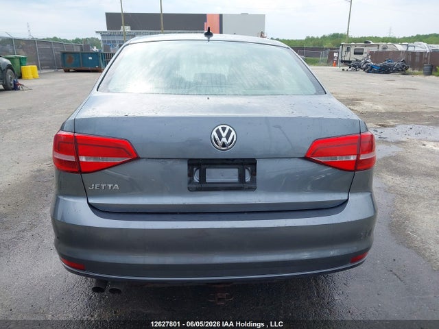 2015 Volkswagen Jetta 2.0l Trendline/2.0l Trendline+ მანქანა იყიდება აუქციონზე, vin: 3VW1K7AJ9FM255313, აუქციონის ნომერი: 12627801