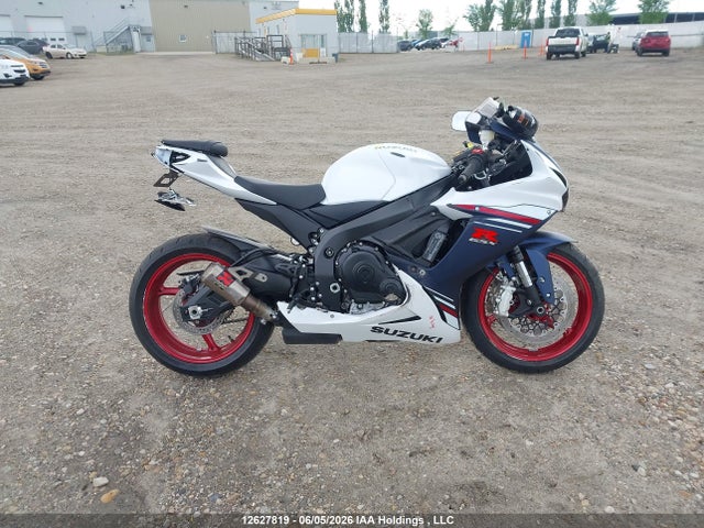 Suzuki GSX-R600 2025 JS1GN7FA9S7101499 Image 12