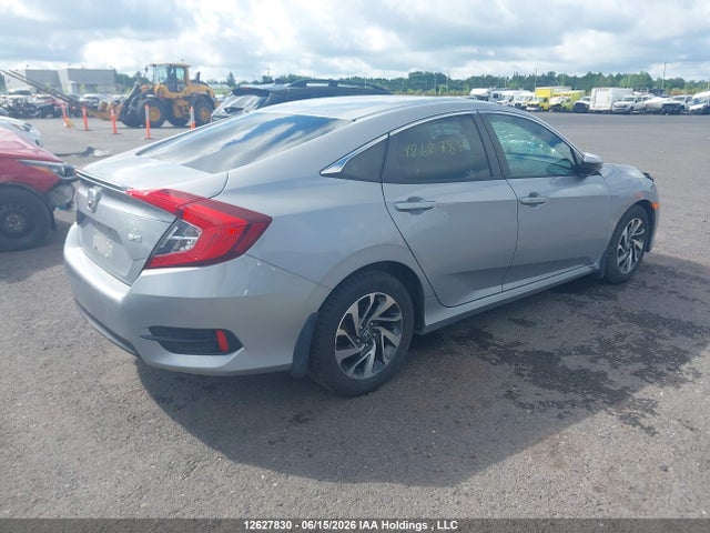 Honda Civic Lx 2018 2HGFC2F61JH014092 Image 4