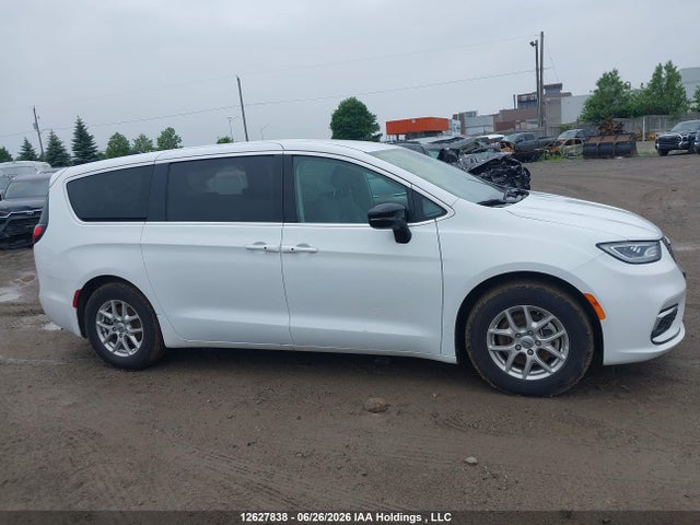 2024 Chrysler Pacifica Touring L მანქანა იყიდება აუქციონზე, vin: 2C4RC1BG4RR183100, აუქციონის ნომერი: 12627838