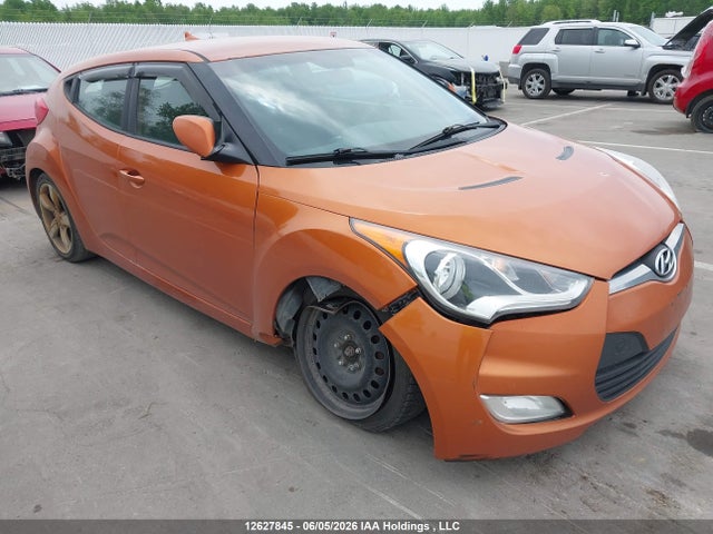 2015 Hyundai Veloster მანქანა იყიდება აუქციონზე, vin: KMHTC6AD4FU239640, აუქციონის ნომერი: 12627845