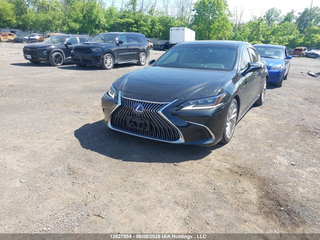 Lexus ES 2020 58AB21B11LU008673 Image 2