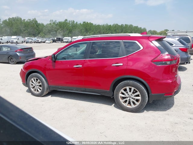 Продажа на аукционе авто 2017 Nissan Rogue S/sv, vin: 5N1AT2MTXHC788366, номер лота: 12627891