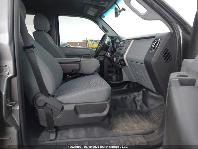 Ford F250 Super Duty 2014 1FT7W2B62EEA39922 Image 5