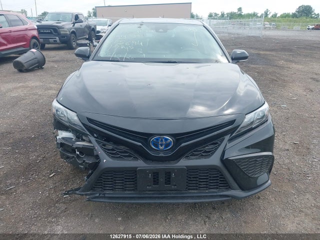 2021 Toyota Camry Hybrid Se მანქანა იყიდება აუქციონზე, vin: 4T1B21HKXMU015694, აუქციონის ნომერი: 12627915