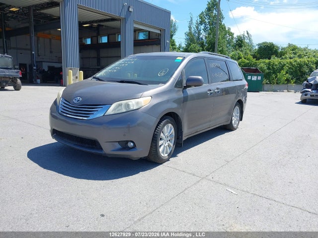 12627929 :رقم المزاد ، 5TDDK3DC1CS041269 vin ، 2012 Toyota Sienna Xle 7 Passenger مزاد بيع
