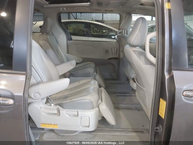 12627929 :رقم المزاد ، 5TDDK3DC1CS041269 vin ، 2012 Toyota Sienna Xle 7 Passenger مزاد بيع