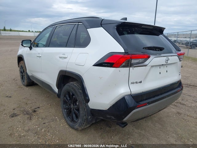 Toyota RAV4 XSE 2025 2T35WRFV7SW288786 Image 3