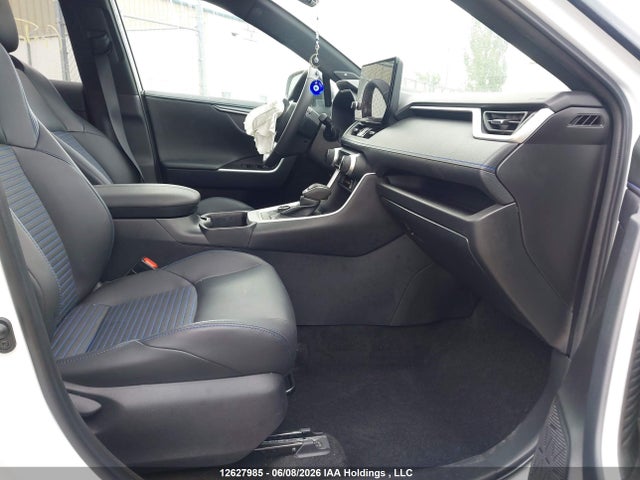 Toyota RAV4 XSE 2025 2T35WRFV7SW288786 Image 5