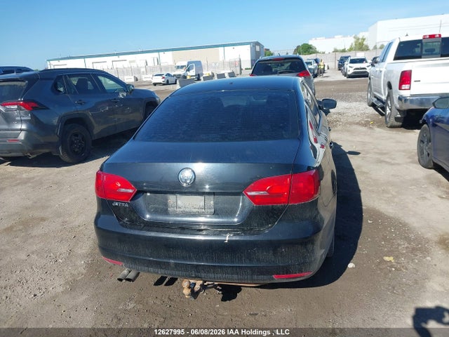 2011 Volkswagen Jetta მანქანა იყიდება აუქციონზე, vin: 3VW2K7AJ8BM348726, აუქციონის ნომერი: 12627995