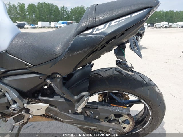 JKAEREH16KDA40971 Kawasaki Er650 H