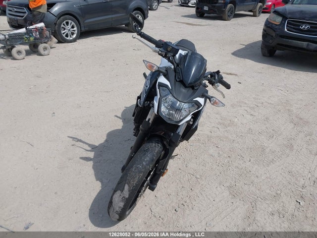 JKAEREH16KDA40971 Kawasaki Er650 H