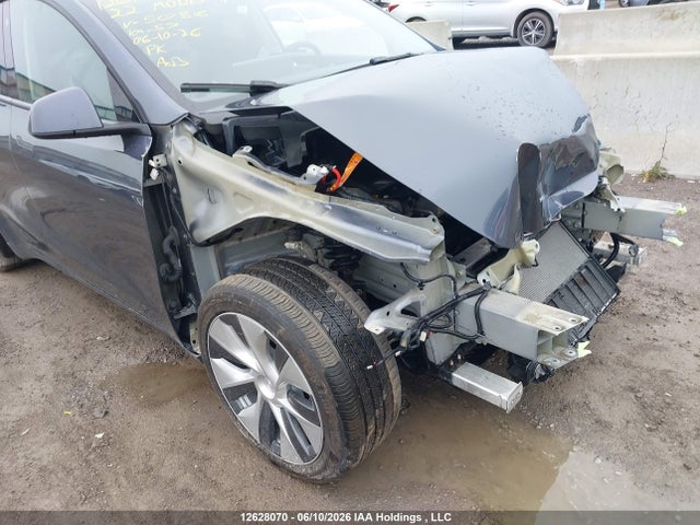 Tesla Model Y Long Range 2022 7SAYGDEE8NF507816 Image 18