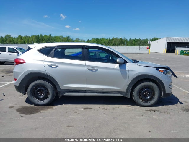 2017 Hyundai Tucson მანქანა იყიდება აუქციონზე, vin: KM8J23A43HU398287, აუქციონის ნომერი: 12628076