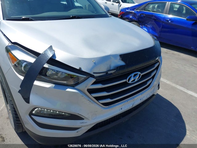 2017 Hyundai Tucson მანქანა იყიდება აუქციონზე, vin: KM8J23A43HU398287, აუქციონის ნომერი: 12628076