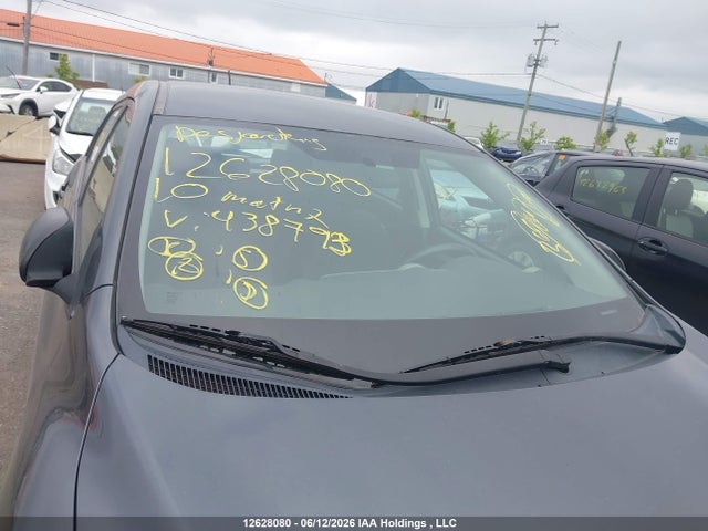12628080 :رقم المزاد ، 2T1KU4EE2AC438793 vin ، 2010 Toyota Matrix مزاد بيع