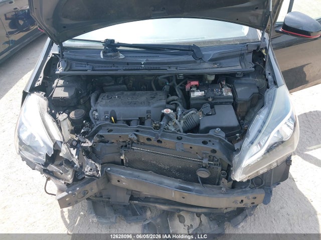 VNKKTUD32KA102979 Toyota Yaris