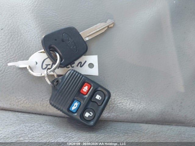 12628109 :رقم المزاد ، 1FAFP34N05W260213 vin ، 2005 Ford Focus Ses/zx4 مزاد بيع