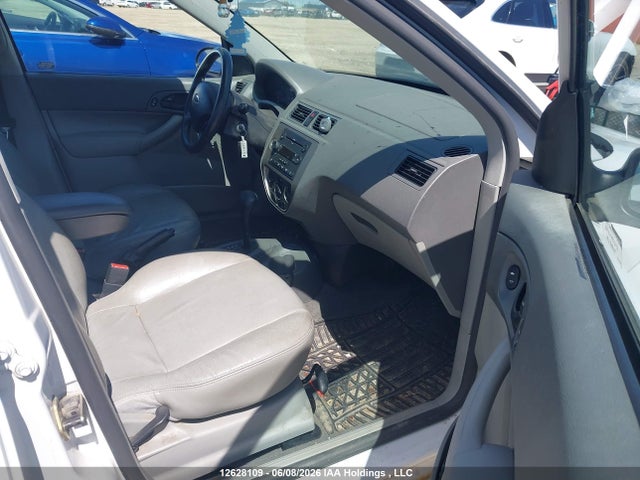 12628109 :رقم المزاد ، 1FAFP34N05W260213 vin ، 2005 Ford Focus Ses/zx4 مزاد بيع