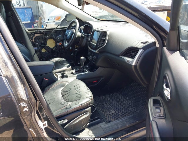 12628176 :رقم المزاد ، 1C4PJMBS3FW616119 vin ، 2015 Jeep Cherokee Trailhawk مزاد بيع
