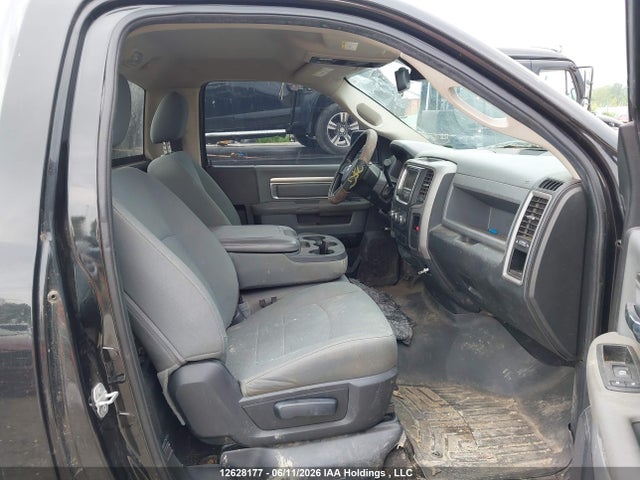 3C6JR6AT3GG300215 RAM 1500 St