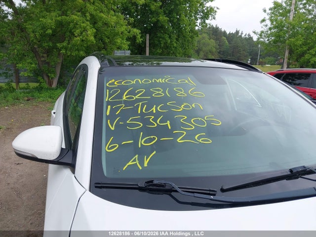 KM8J33A47HU534305 Hyundai TUCSON SE