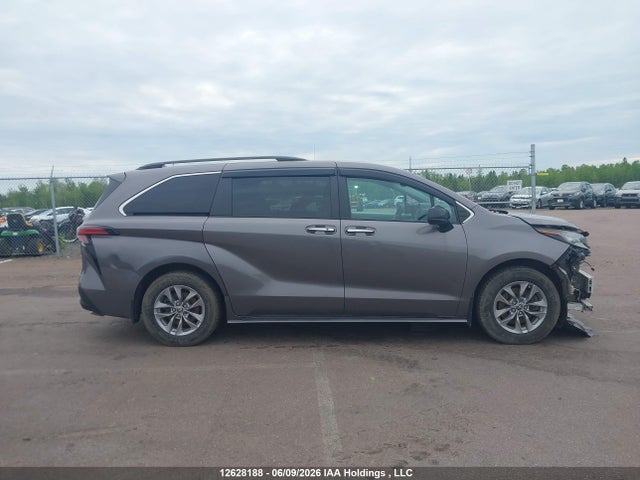 2022 Toyota Sienna Xle 8-passenger მანქანა იყიდება აუქციონზე, vin: 5TDGRKEC4NS094150, აუქციონის ნომერი: 12628188