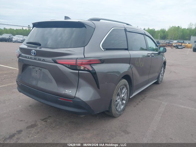 2022 Toyota Sienna Xle 8-passenger მანქანა იყიდება აუქციონზე, vin: 5TDGRKEC4NS094150, აუქციონის ნომერი: 12628188