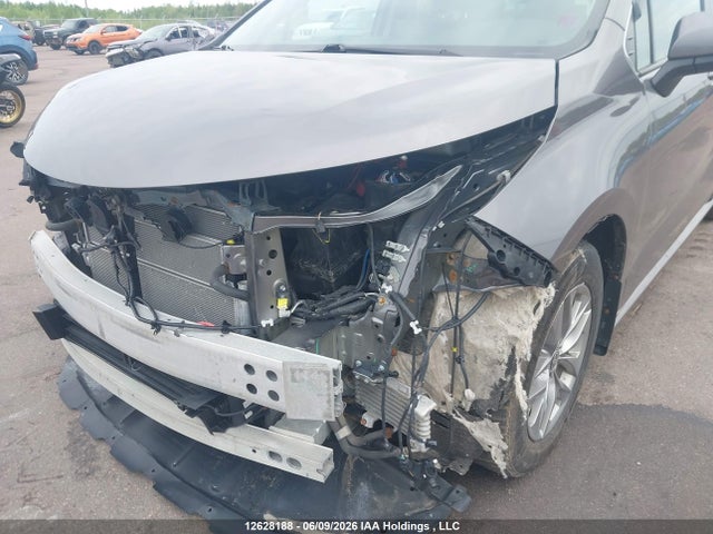2022 Toyota Sienna Xle 8-passenger მანქანა იყიდება აუქციონზე, vin: 5TDGRKEC4NS094150, აუქციონის ნომერი: 12628188