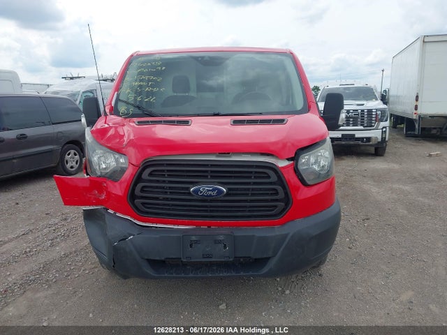 1FTYR1ZM3FKA61098 Ford Transit T-250