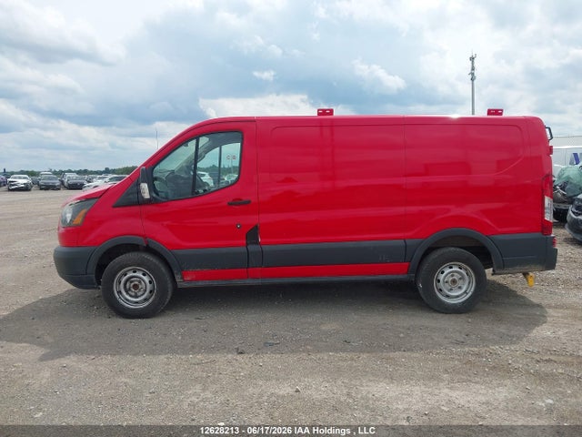 1FTYR1ZM3FKA61098 Ford Transit T-250