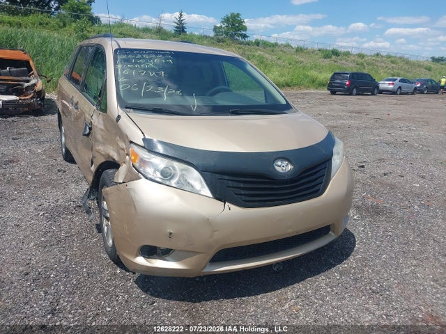 12628222 :رقم المزاد ، 5TDZK3DC2BS161747 vin ، 2011 Toyota Sienna V6 7 Passenger مزاد بيع