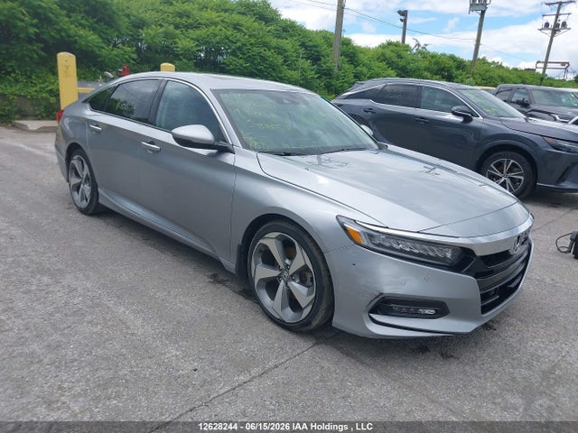 Auction sale of the 2019 Honda Accord Touring 2.0t, vin: 1HGCV2F99KA800052, lot number: 12628244