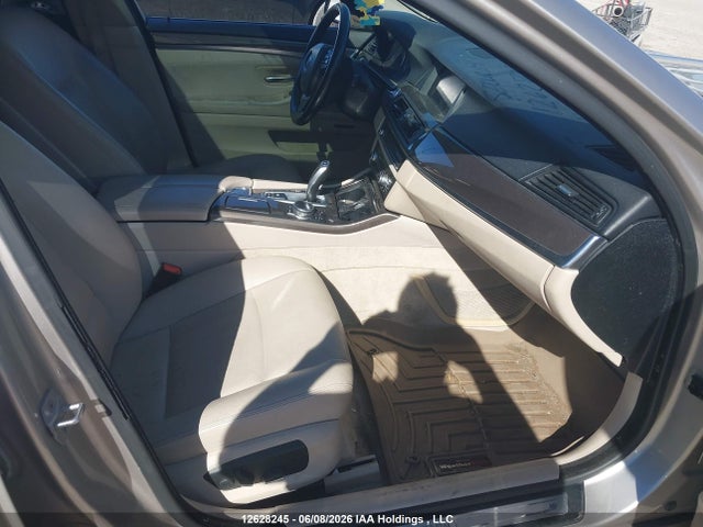 BMW 5 Series 2014 WBA5A7C55ED617703 Image 5
